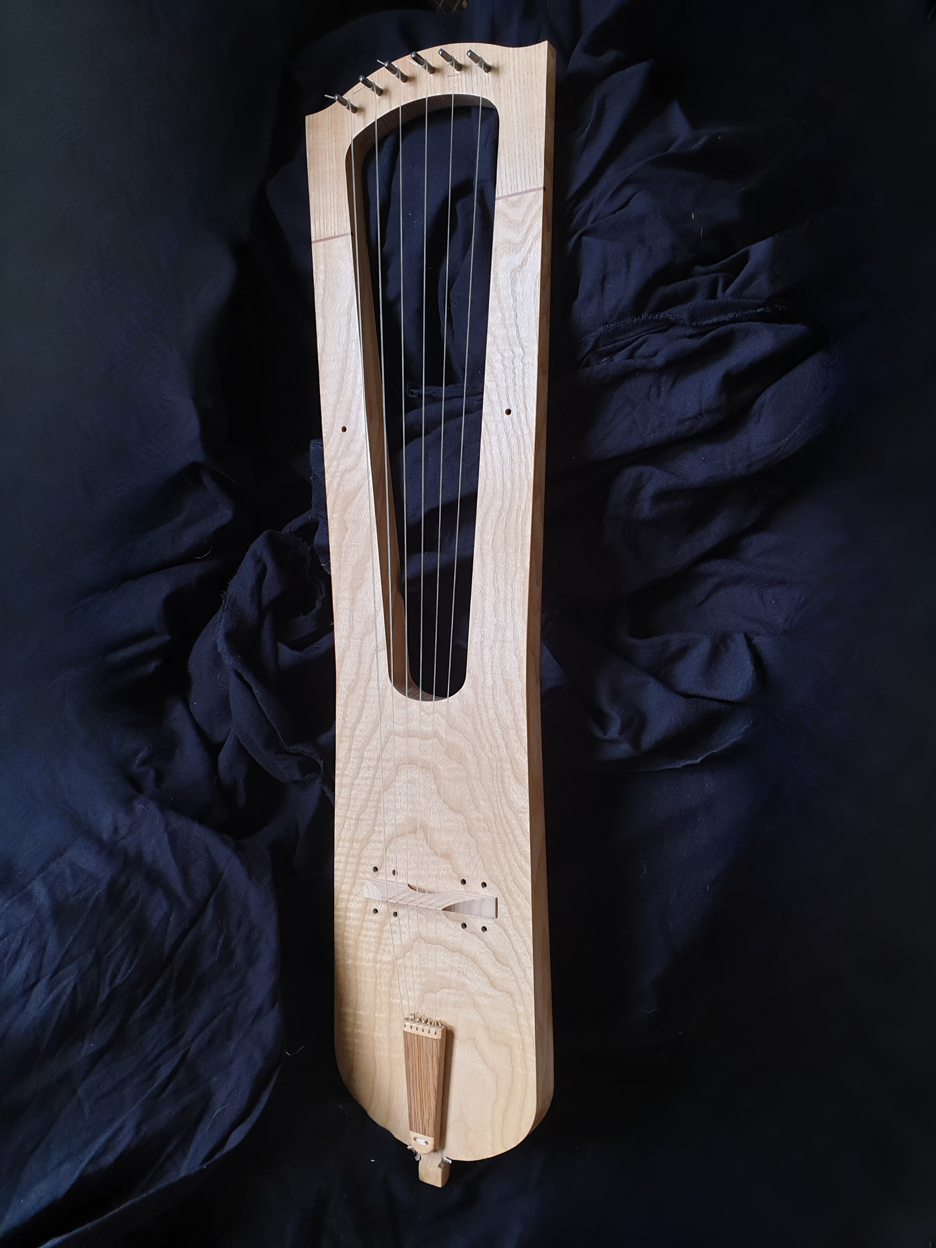 Lyre de Trossingen - Ygddrasil